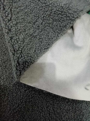 صوف الضأن الرمادي والمنسوجات المختلطة القصيرة
